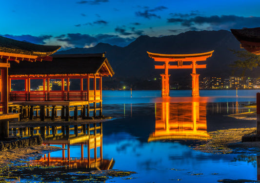 Postcard Japanese landscape "Miyajima Torii" 105 x 150 mm Color photo Tourist attraction Postcard