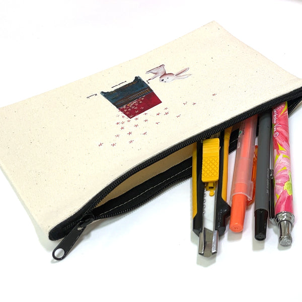 Flat pouch Kazuaki Yamada "Rabbit Organ" Canvas Picture book author Illustration Gift Animal Musical instrument