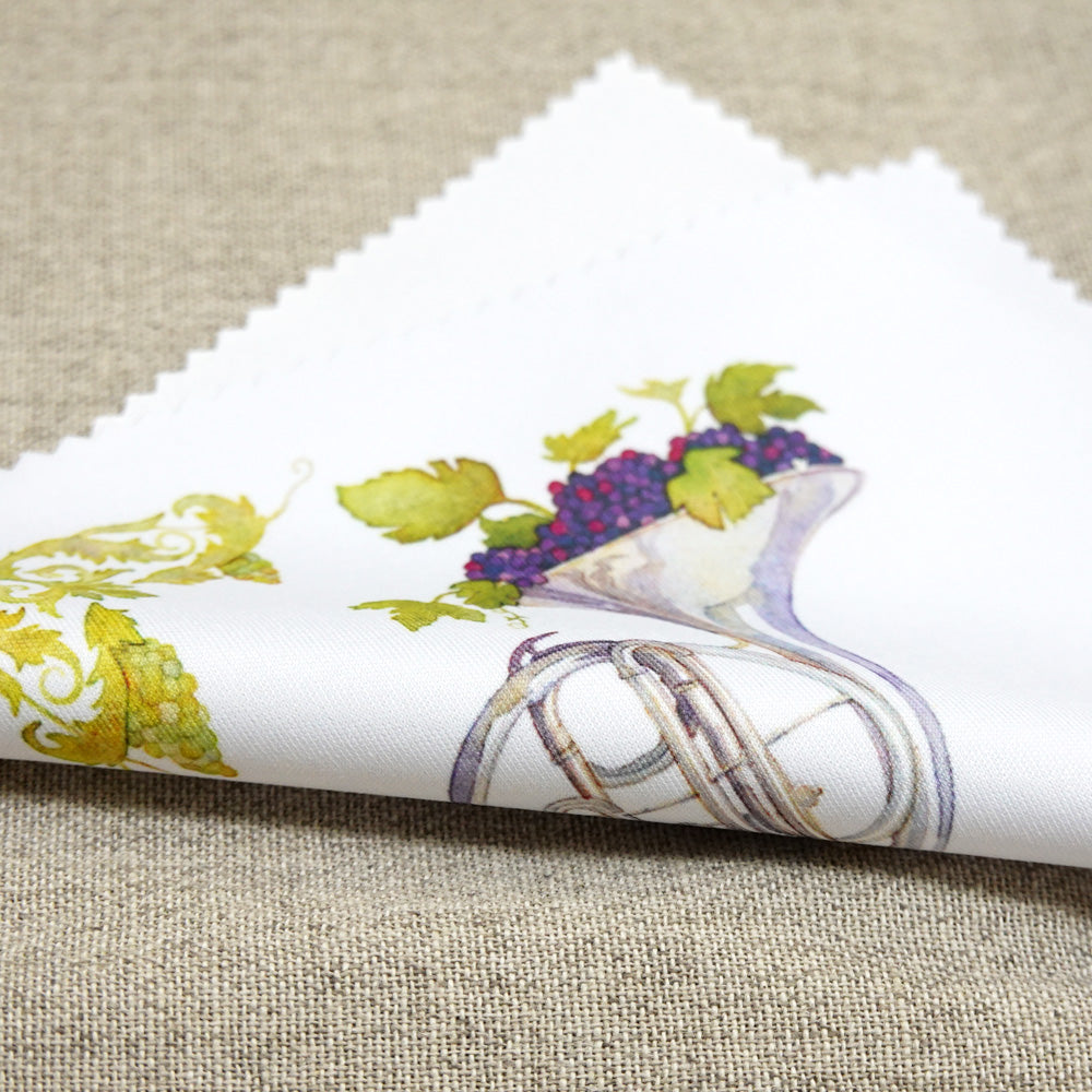 Cleaning Cloth Kazuaki Yamada "Concerto for Wine" 150 x 150 mm Glasses Cleaner Lens Cleaner Picture Book Author Watercolor Music Horn Instrument